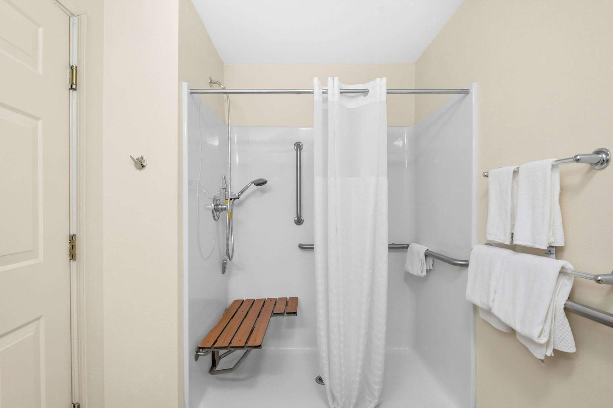 Quality Inn Queensbury Esterno foto