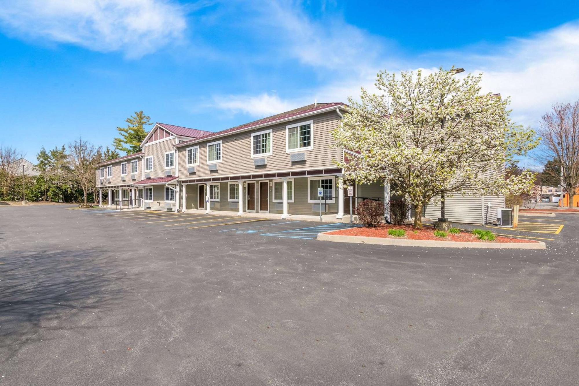 Quality Inn Queensbury Esterno foto
