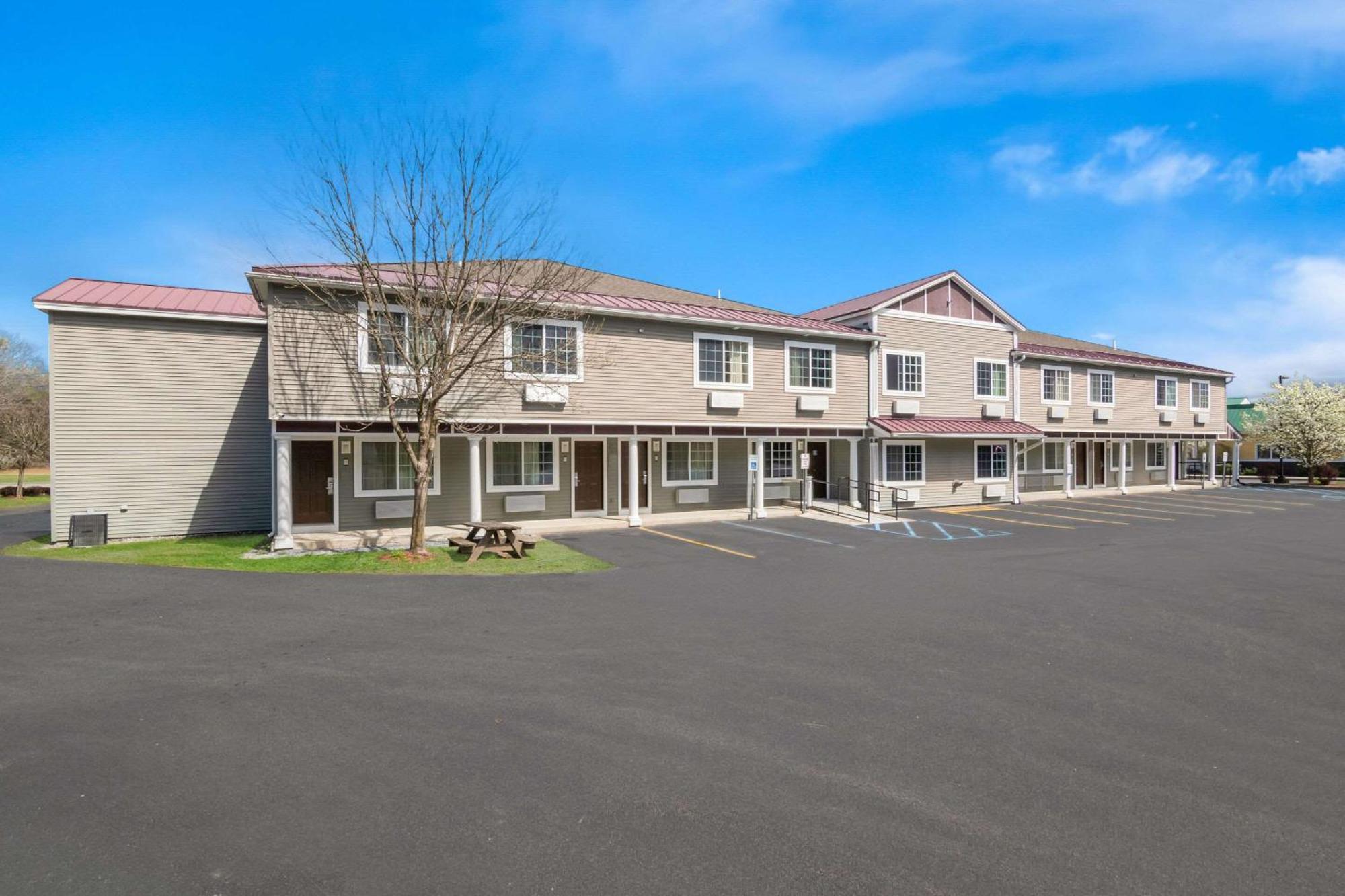Quality Inn Queensbury Esterno foto